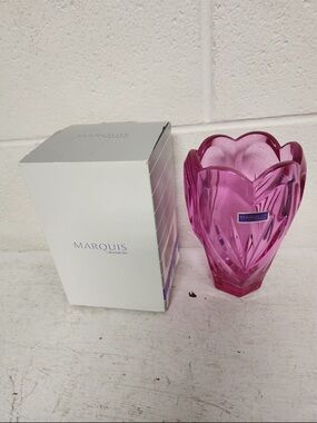 Marquise Pink Crystal Tulip-Shaped Accent Vase